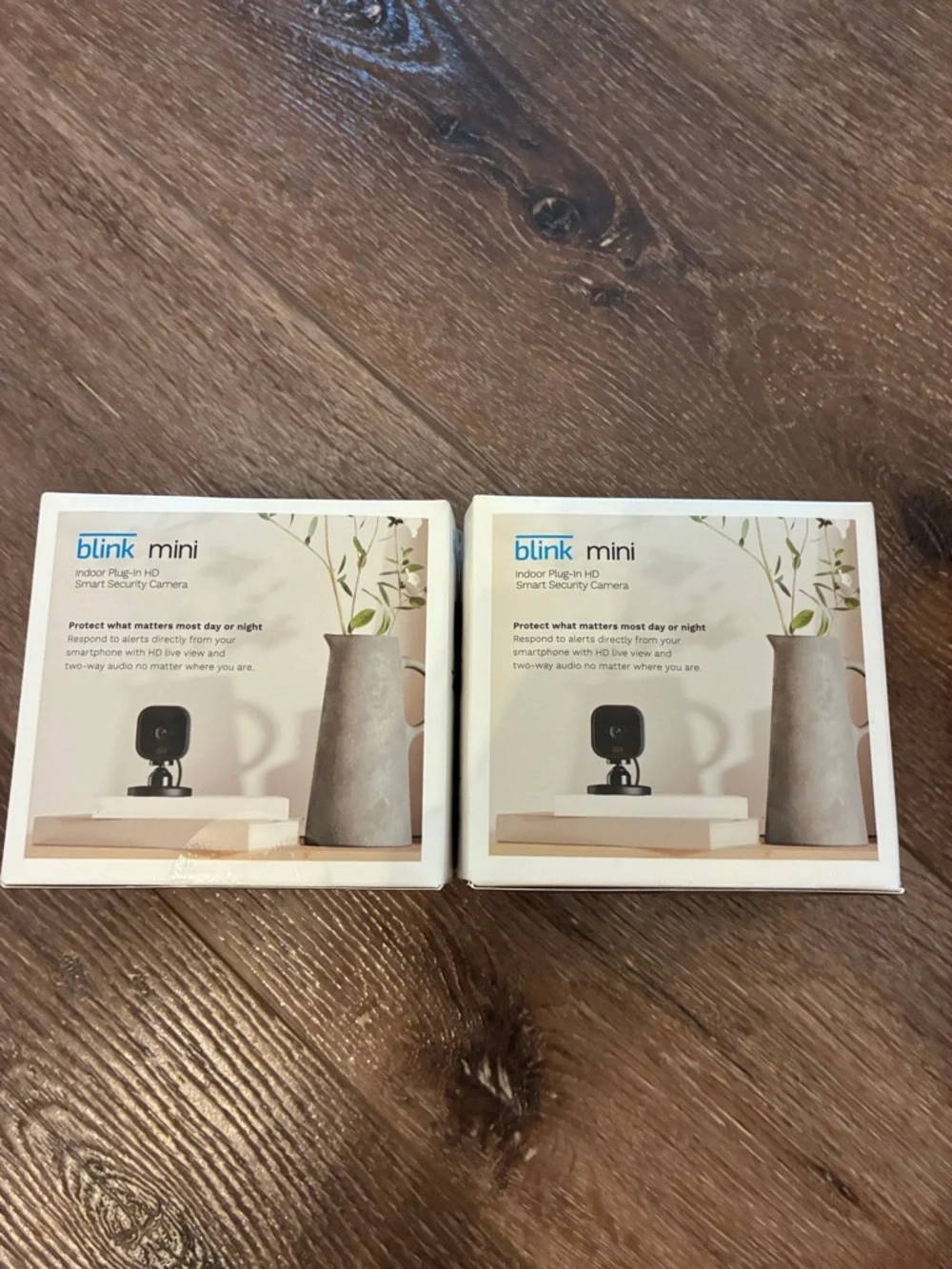 Blink mini camera , Set of 2, Indoor plug in camera